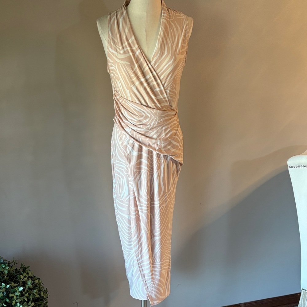 RACHEL Rachel Roy Beige white zebra Patterned Midi Dress wrap bottom V neck L